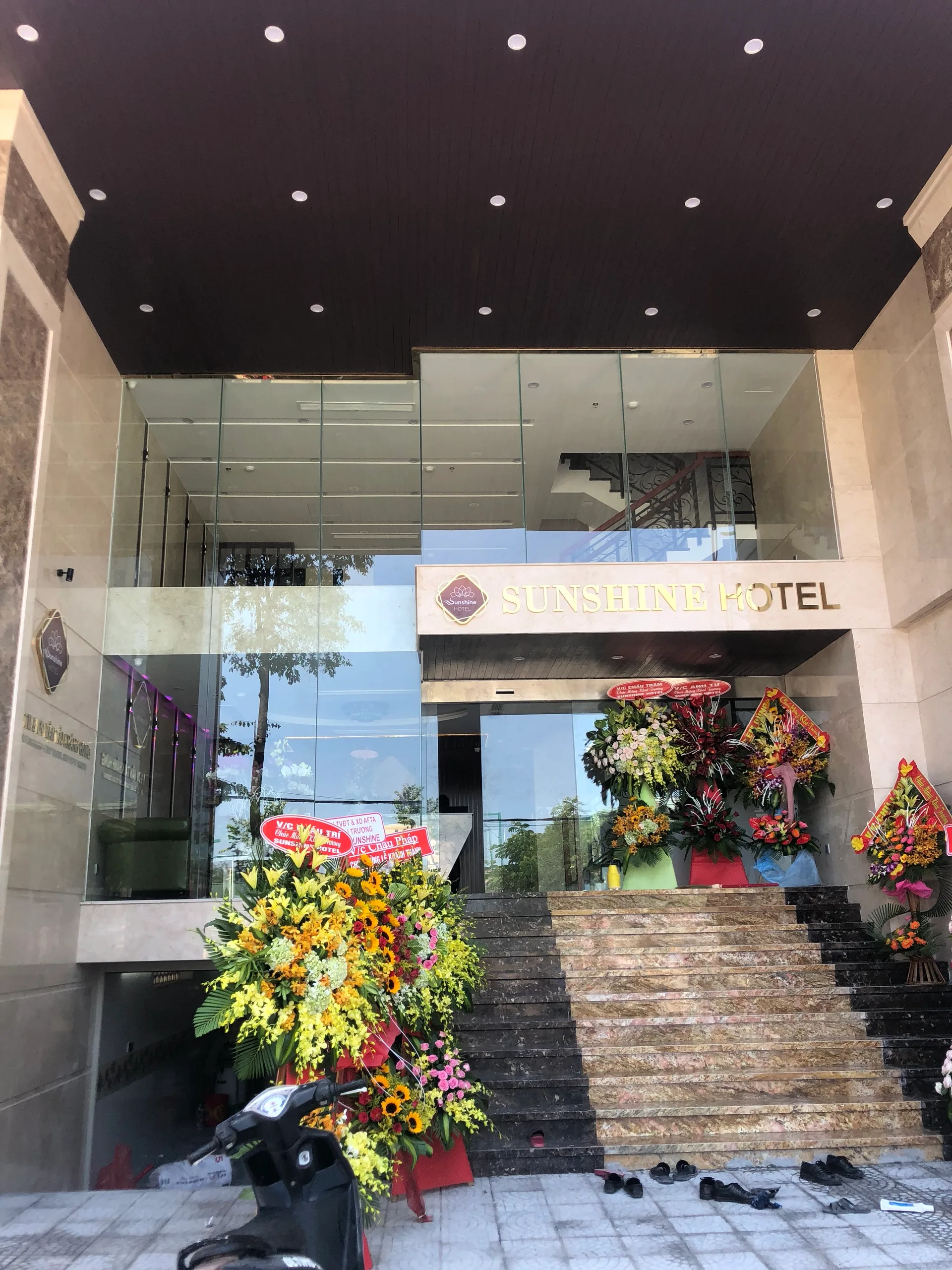 mặt tiền khách sạn mini đẹp