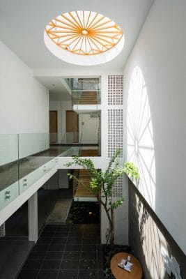giếng trời sau nhà