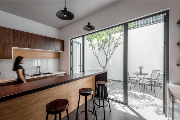 giếng trời cuối nhà ống