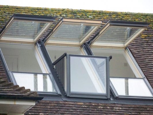 mái che giếng trời