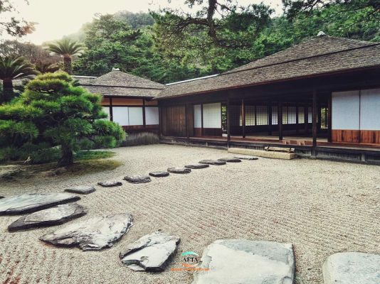 nhà truyền thống nhật
