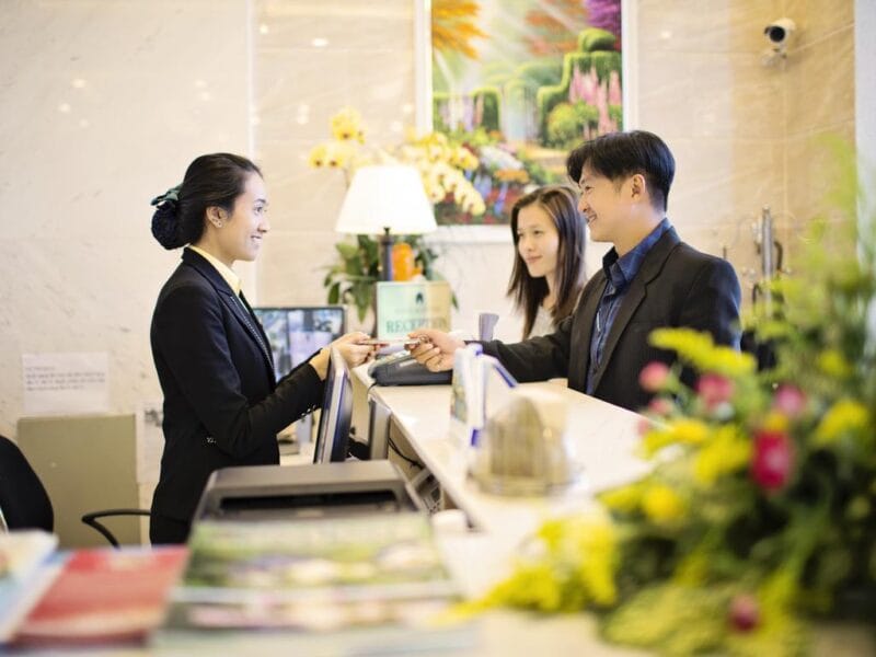trải nghiệm tốt dịch vụ khách sạn tiêu chuẩn 5 sao