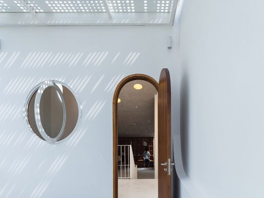 Nhà phố lệch tầng đẹp