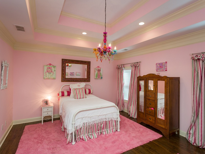 Phòng ngủ màu hồng dễ thương