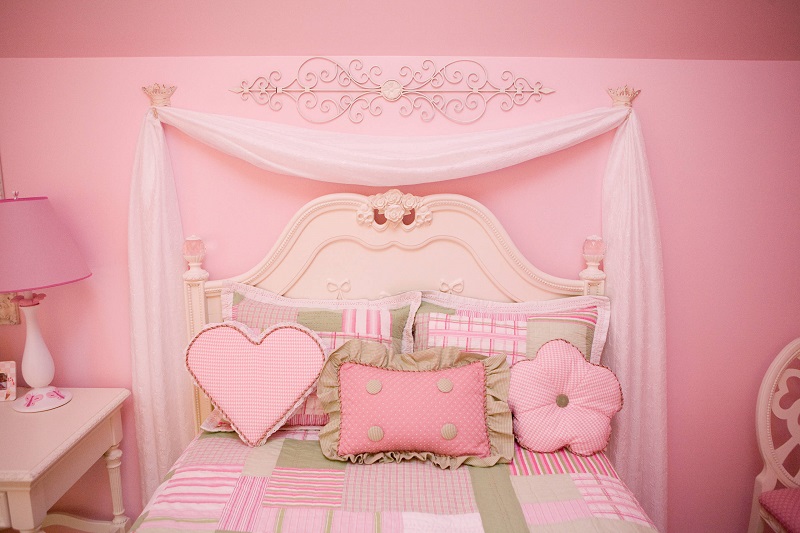 phòng ngủ màu hồng hiện đại