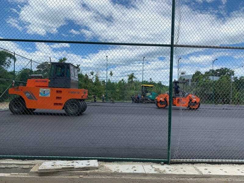 Rải nhựa cho sân tennis