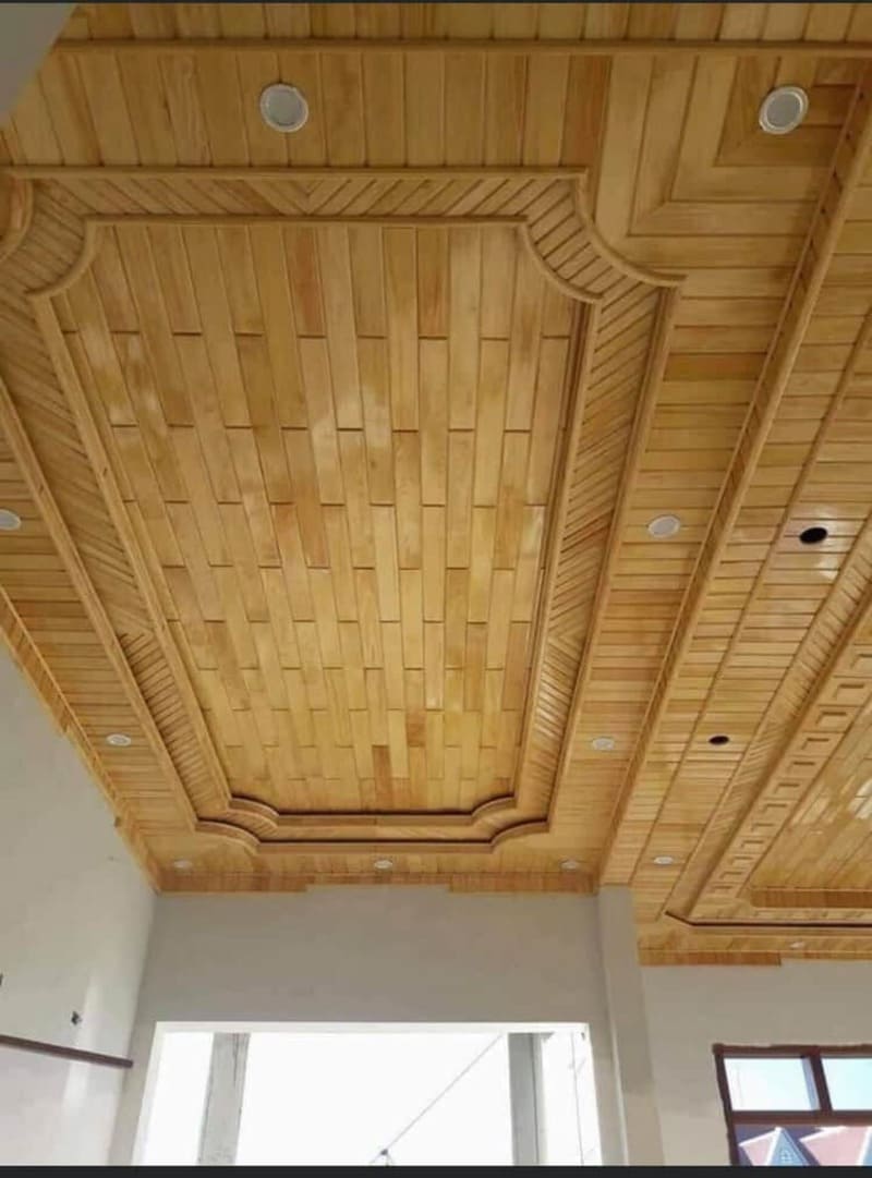 Mẫu trần gỗ phong cách đơn giản