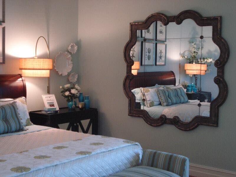 Trang trí phòng khách sạn bằng những chiếc gương