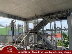 Tháo dỡ và dọn dẹp mặt bằng tầng 4