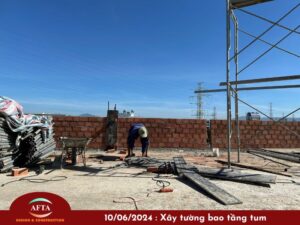 Xây tường bao tầng tum