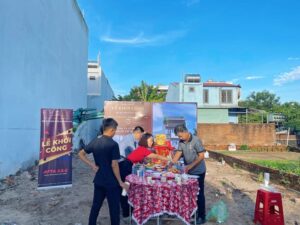 Chuẩn bị cho buổi lễ khởi công