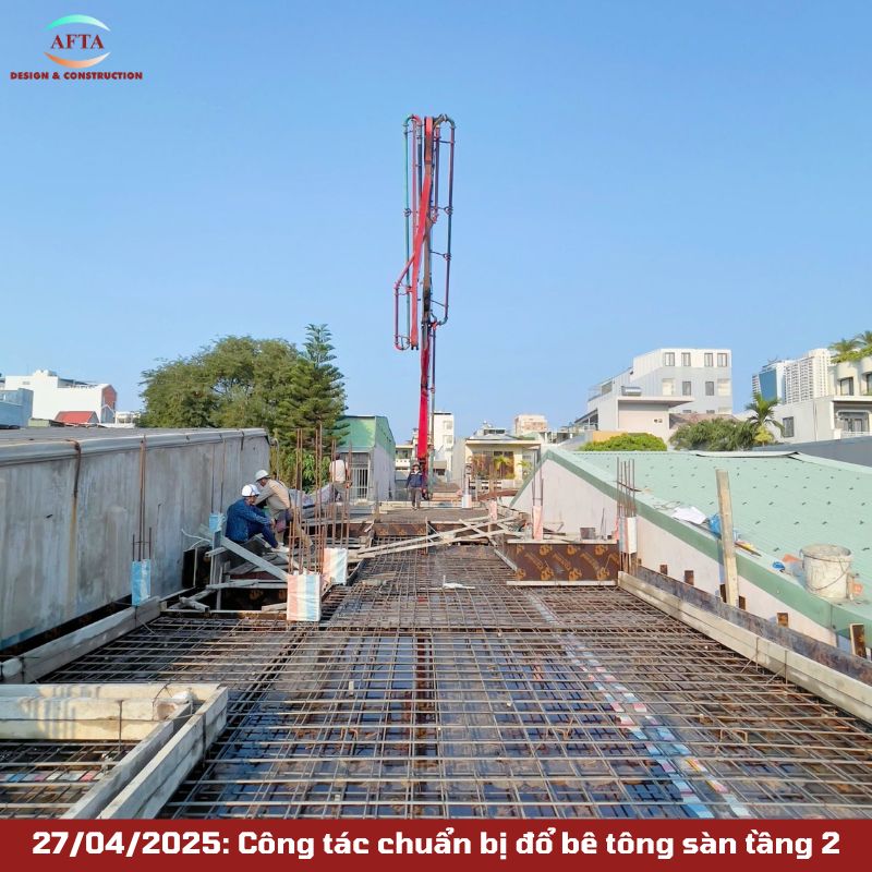 Công tác chuẩn bị đổ bê tông sàn tầng 2