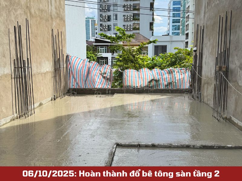 Hoàn thành đổ bê tông sàn tầng 2