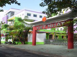 Trường trung cấp Việt Nhật