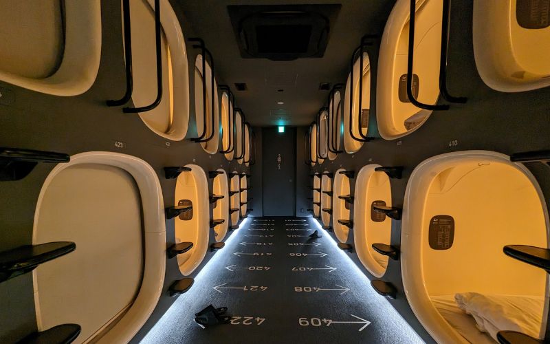 Capsule Hotel