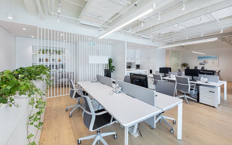 Thiết kế tối giản nội thất tòa văn phòng