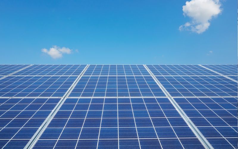 Tấm pin năng lượng mặt trời