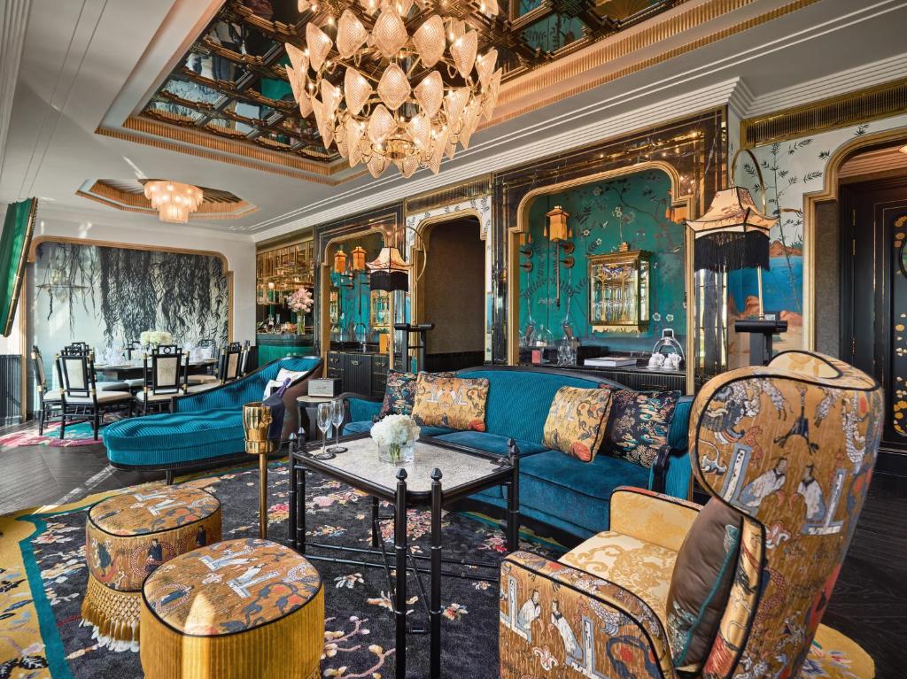 Khách sạn cổ điển Capella Hà Nội