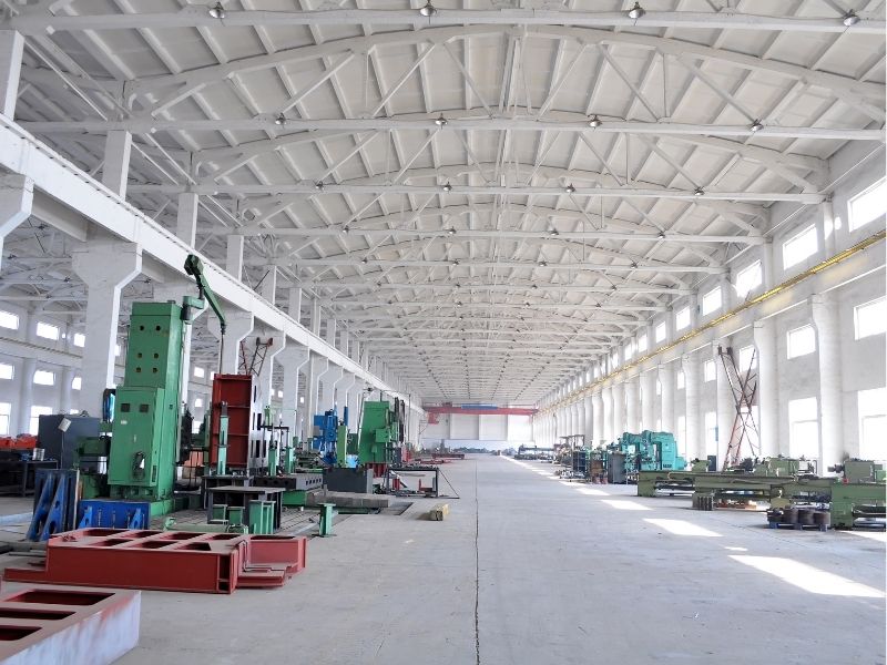 có nên thuê nhà xưởng không