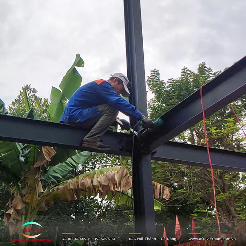Che chắn mối hàn và bảo vệ kết cấu thép trong mùa mưa bão